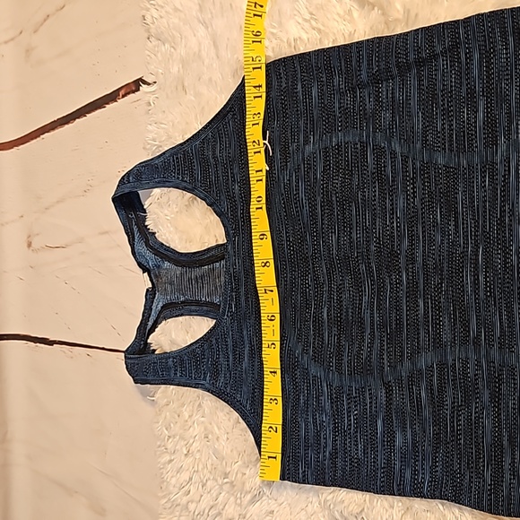 Lululemon Crush The Distance Top Size‎ 6 - Picture 7 of 8